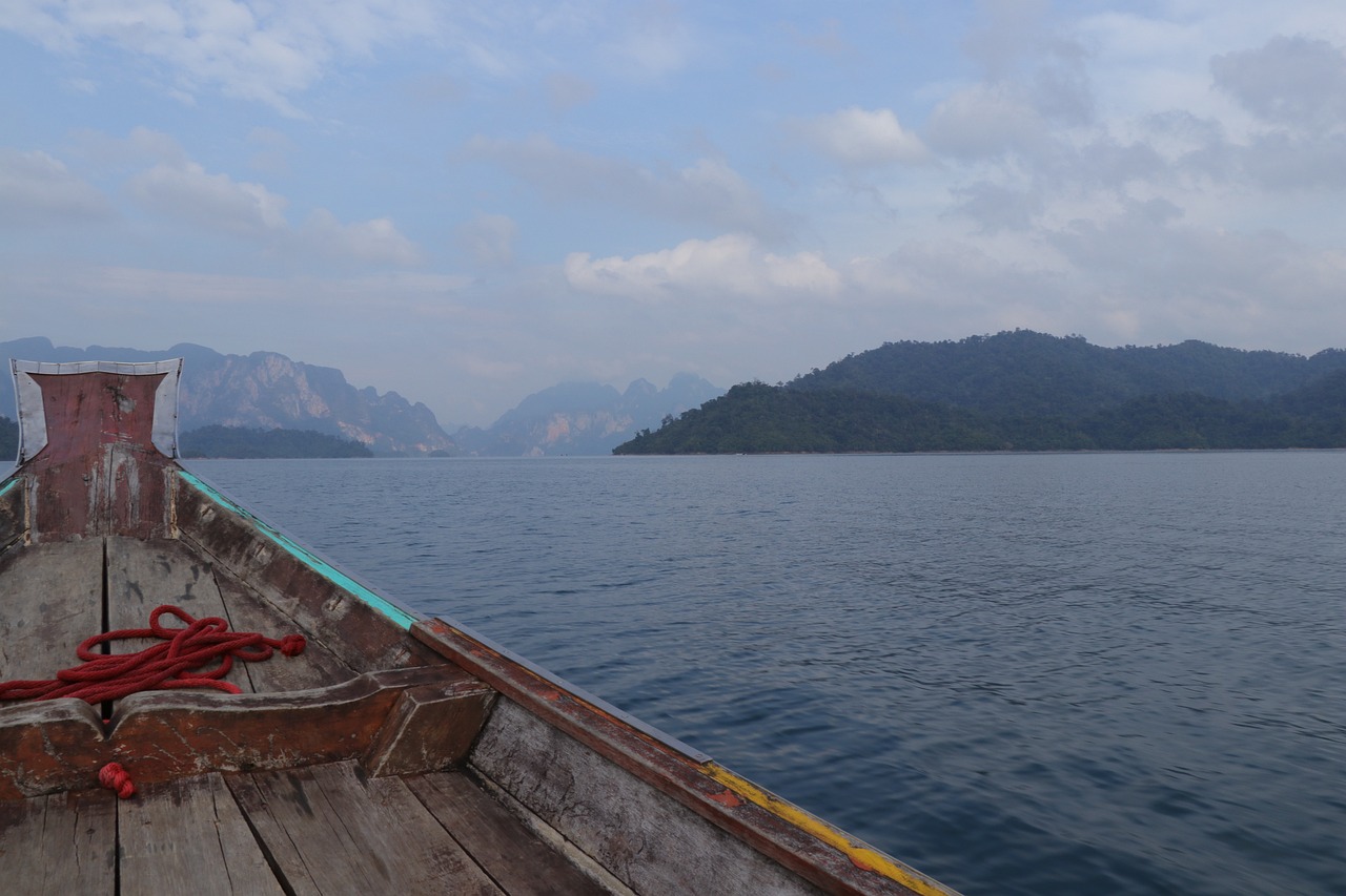 长江三峡大坝(三峡大坝在哪个省的哪个市)