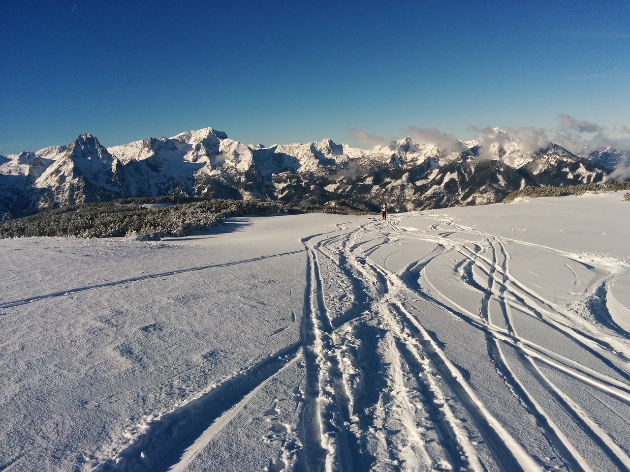 沈阳棋盘山冰雪大世界，东北冬日里的冰雪奇缘