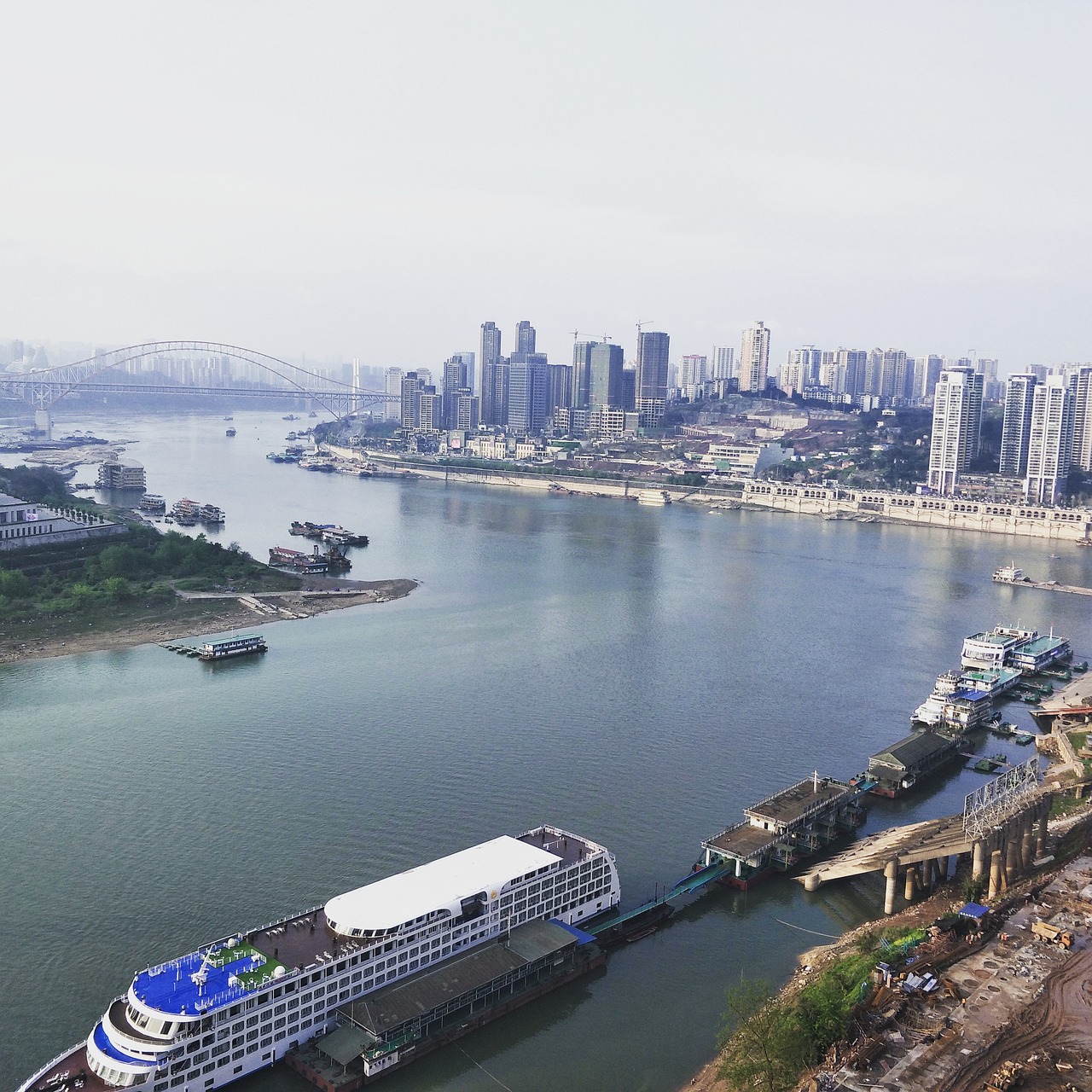 重庆周边游(重庆附近的旅游城市重庆附近有哪些旅游的地方)