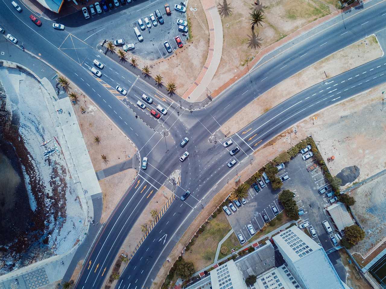 读懂城市脉络，道路划线图解指南