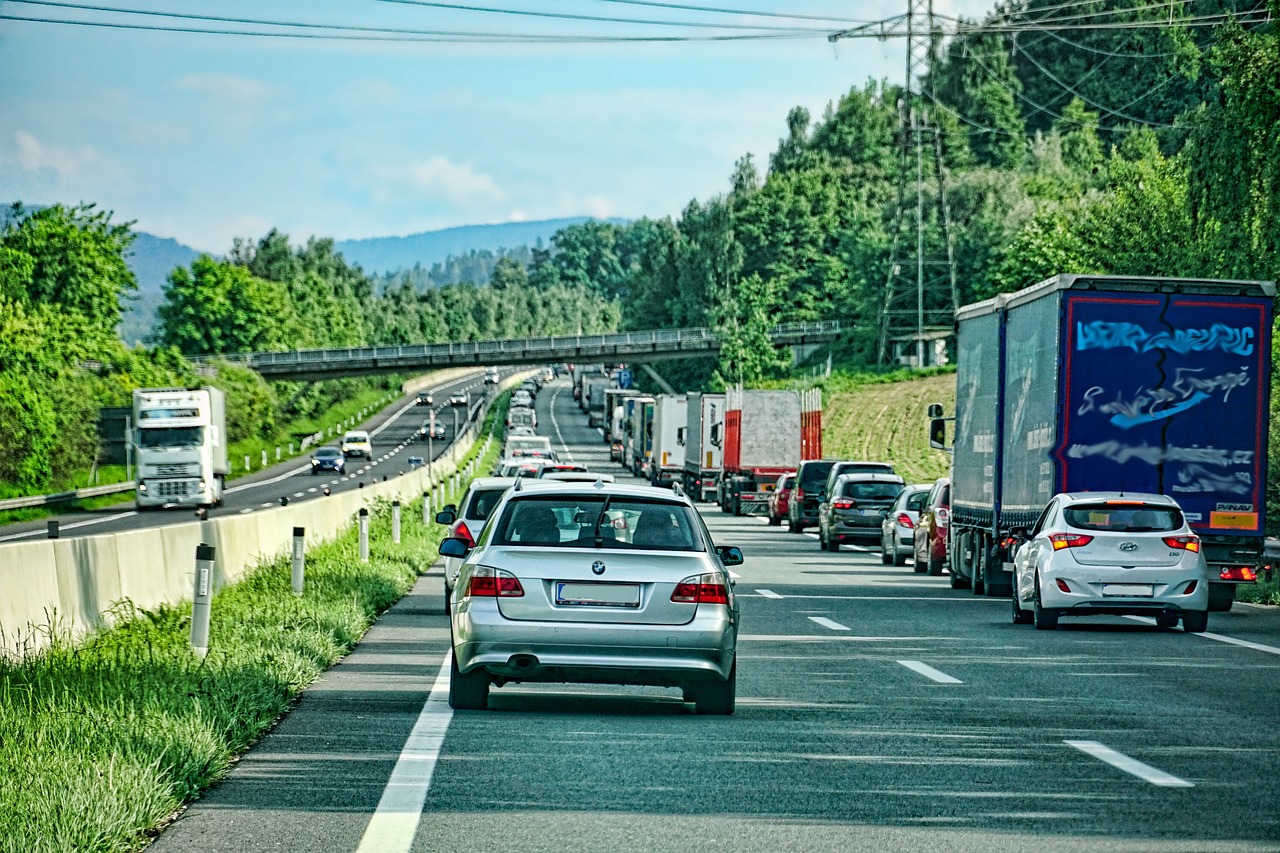 全国交通违章联网，让道路更安全，出行更便捷