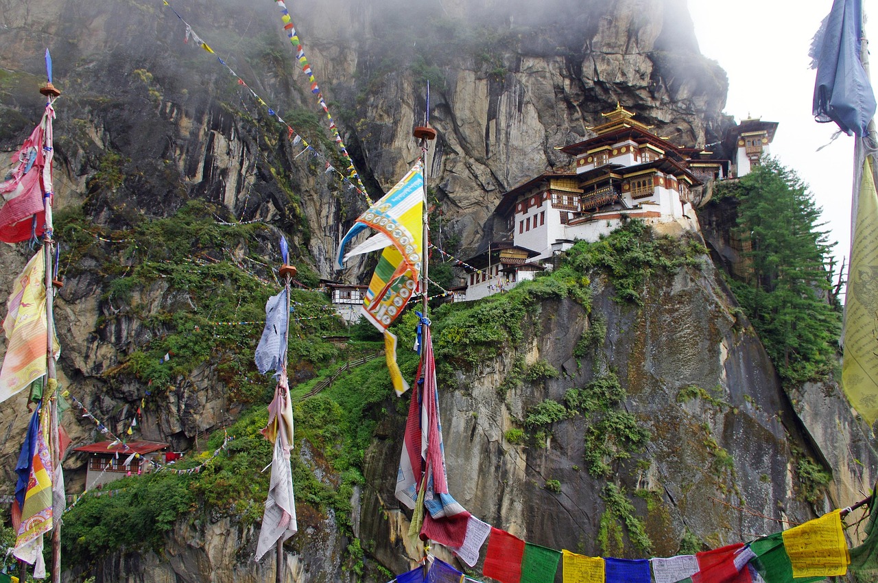 五岳名山，中国传统文化中的五大神圣之峰