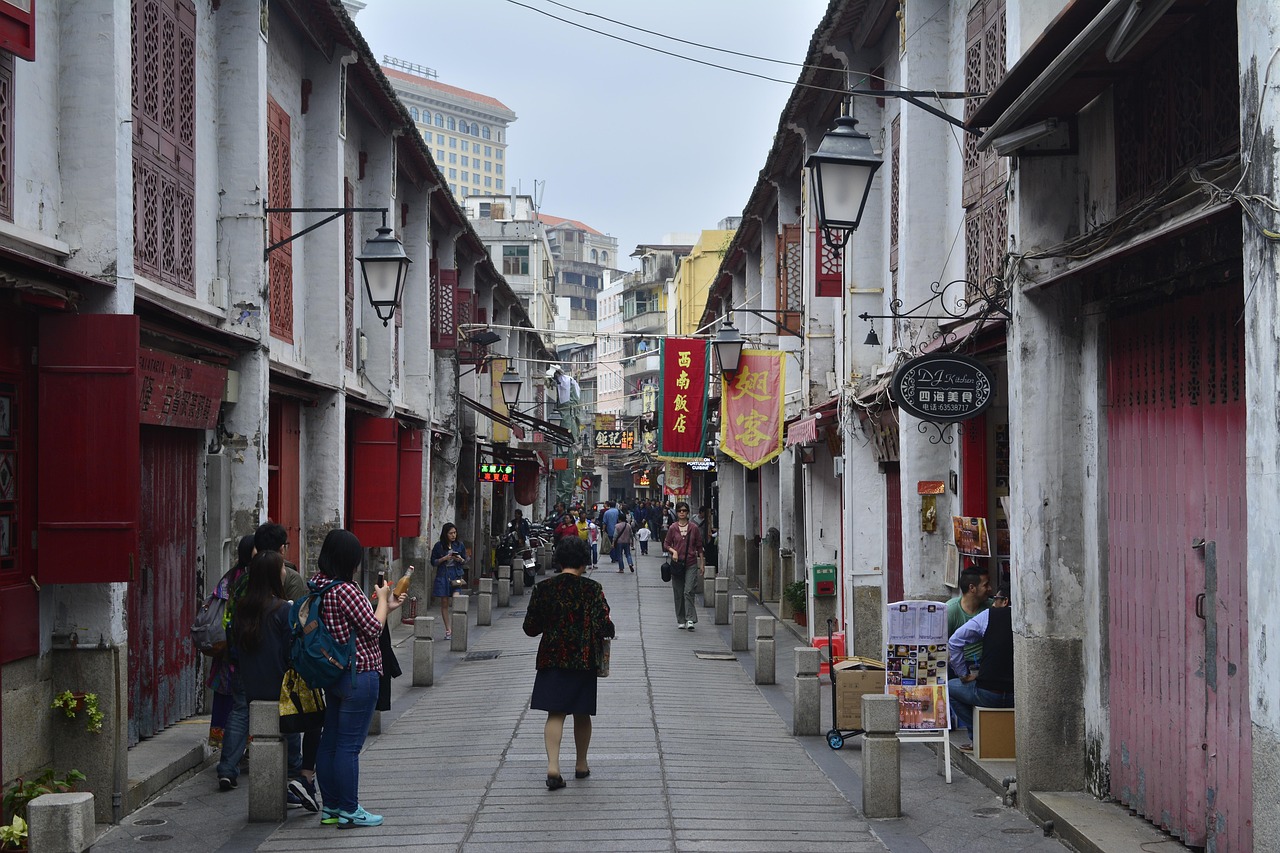 蕲春县蕲州镇的地理与历史背景